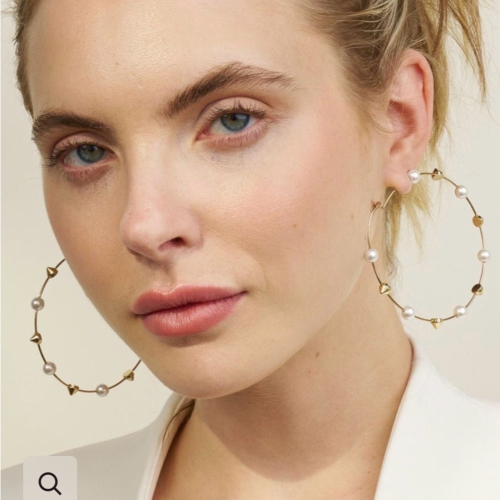 Stella & Dot Madison Gold and Pearl Hoop Earrings